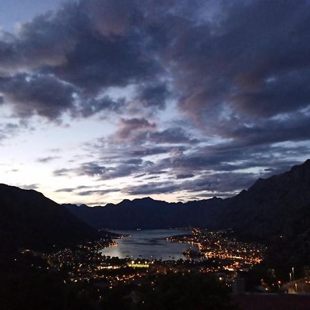 Apartments Orizzonte With Beautiful View Of The Bay Kotor Exterior foto