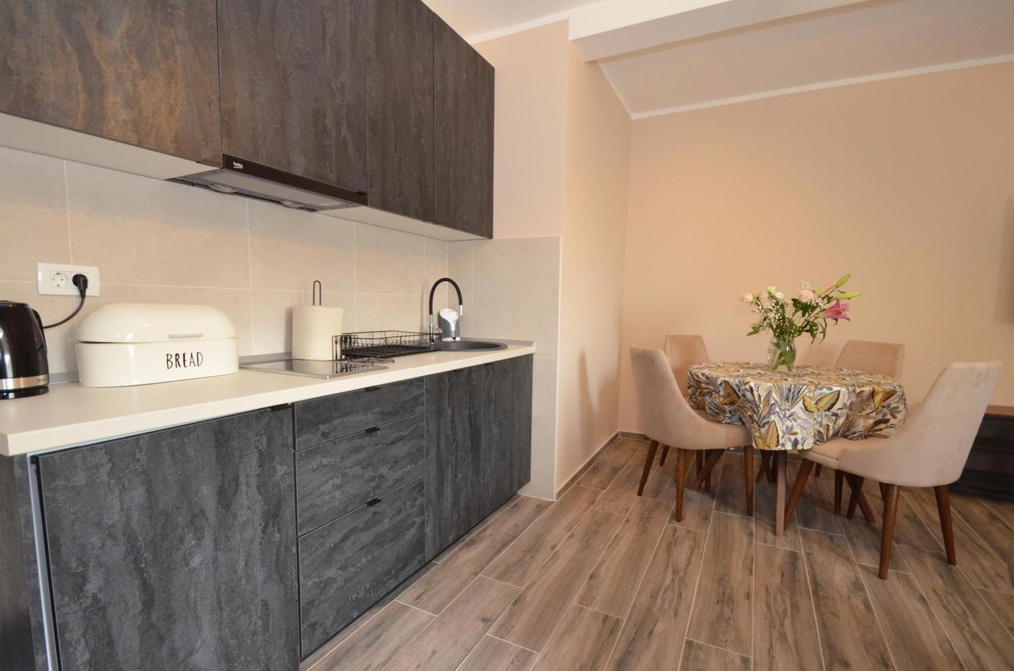 Apartments Orizzonte With Beautiful View Of The Bay Kotor Exterior foto